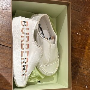 Burberry Kids White and Beige Slip-On Sneakers